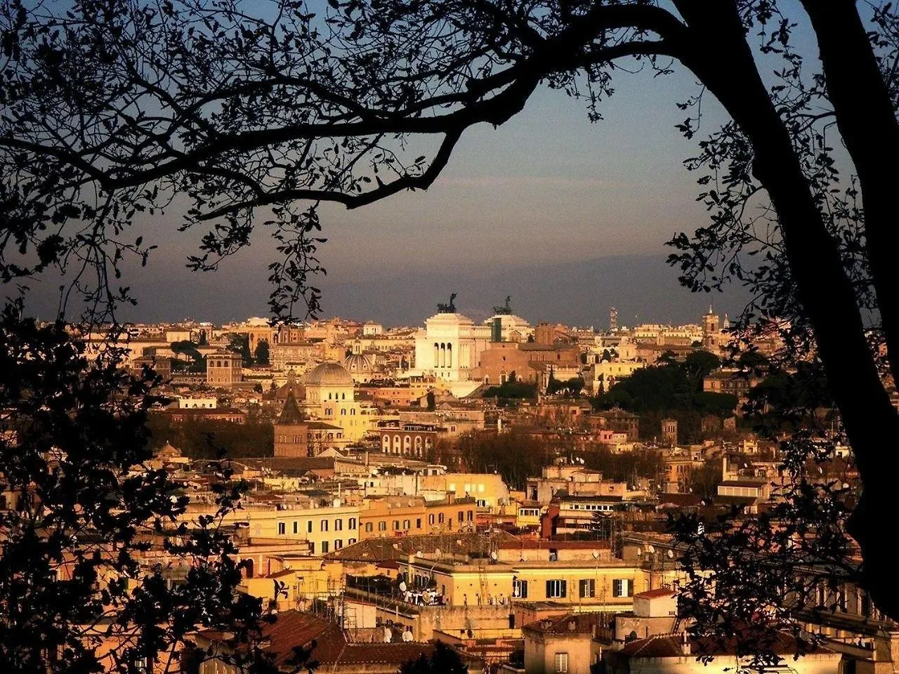 Romantisches Studio Im Lebhaftesten Viertel Roms Apartment Rome